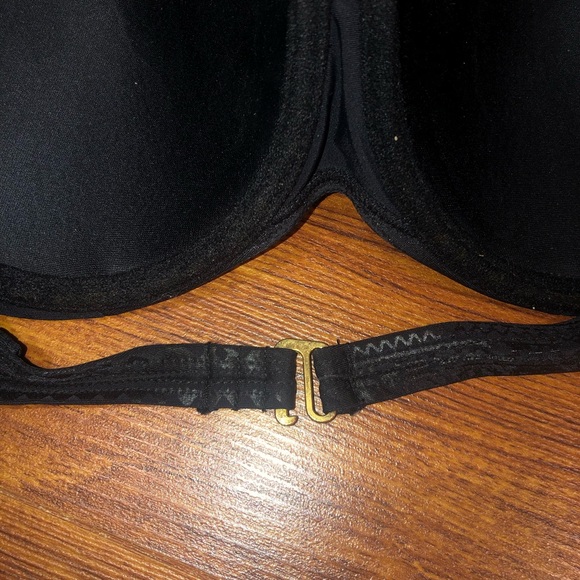 ✨BLACK TRIBAL STRAPLESS PADDED BIKINI TOP ✨ - Picture 4 of 4